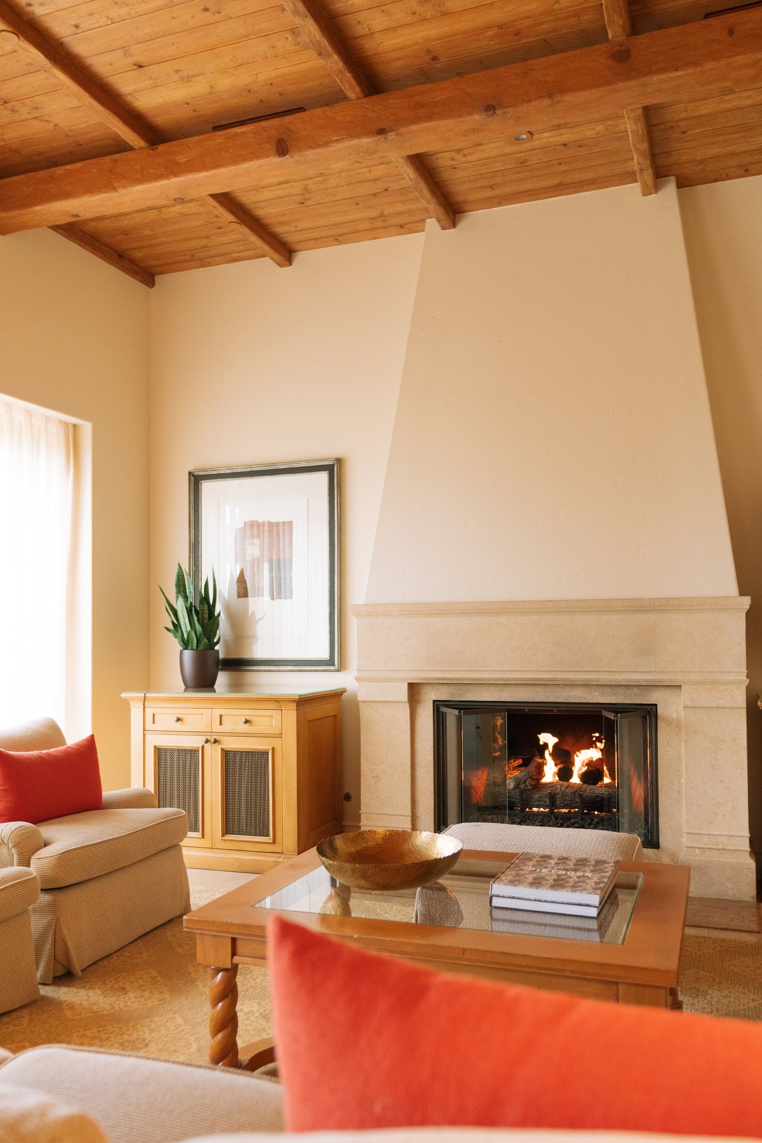 Villa living room with fireplace